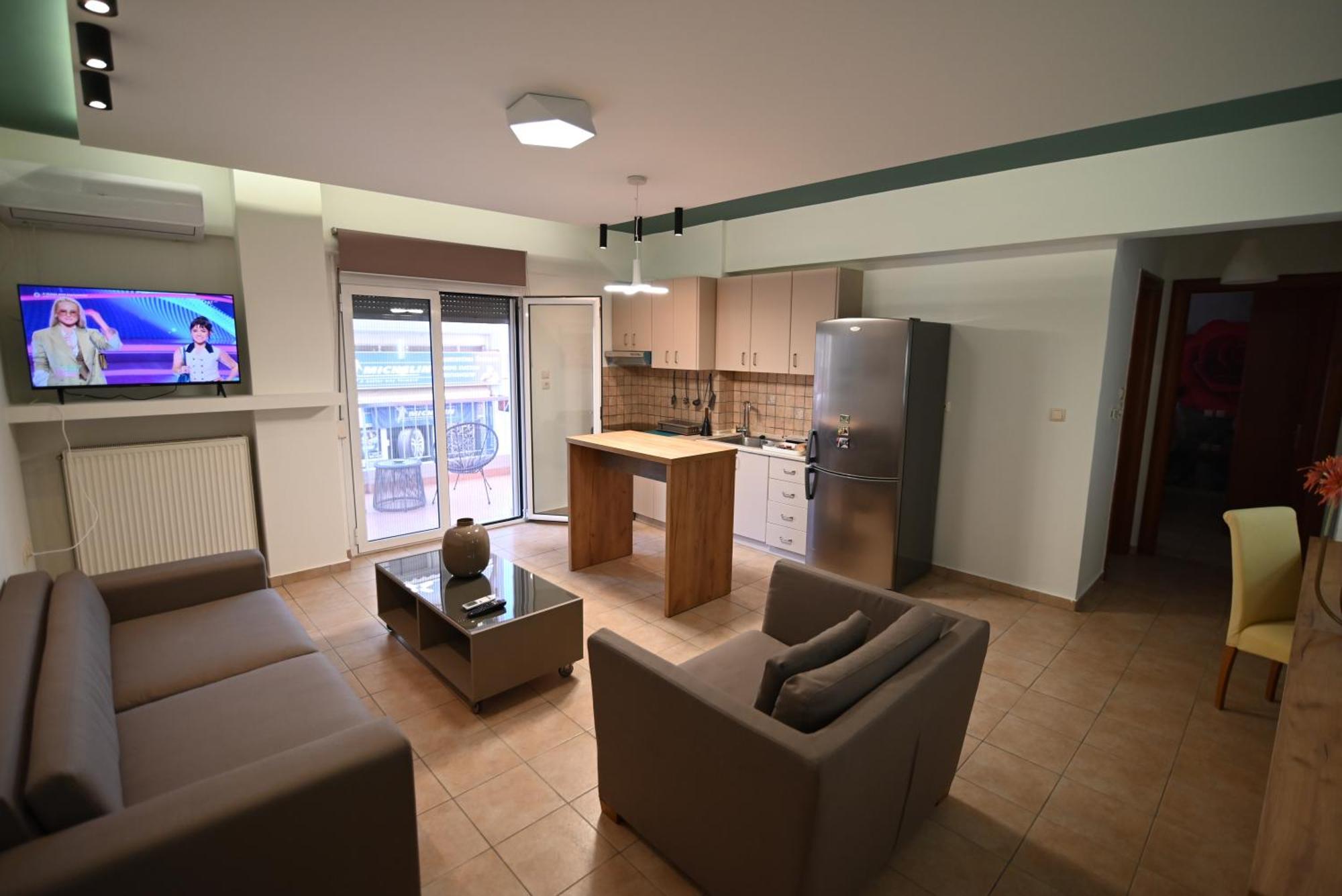 The Whole Packet A4 Center With Parking Apartment Larissa Exterior photo